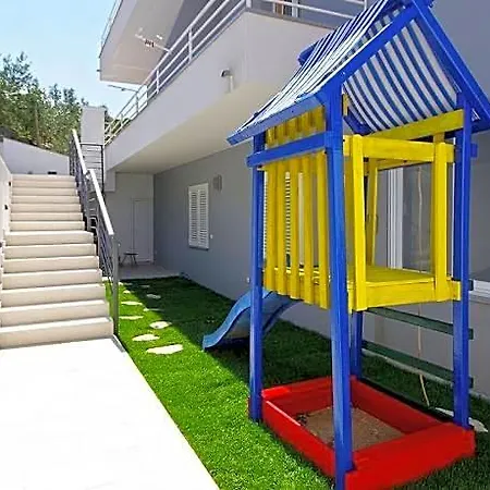 Makarska Apartments Отель