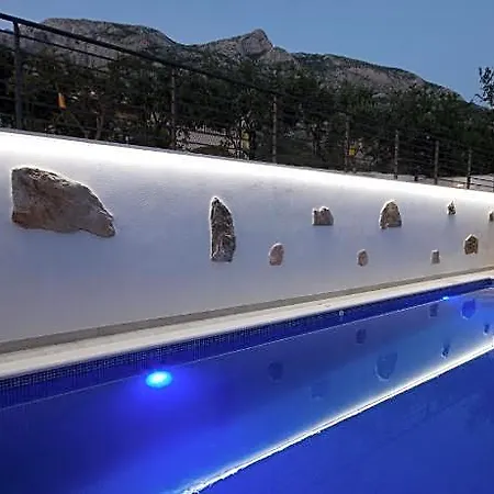 Makarska Apartments Макарська