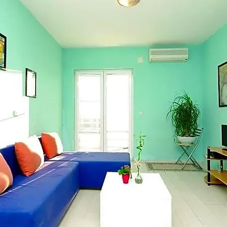 Готель Makarska Apartments